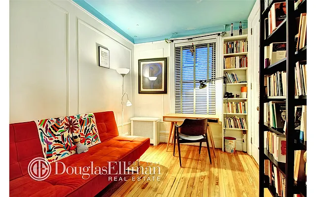 Sold by Douglas Elliman | media 14