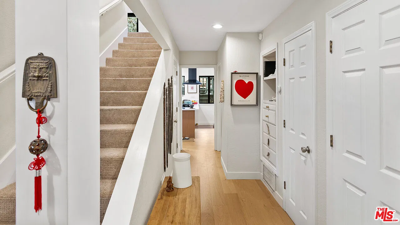 4 bed, 3.0 bath, 2139 sqft, $6,500 — Photo 3