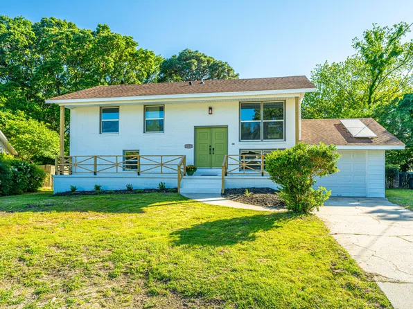 1471 Woodview Ln, Charleston, SC 29412