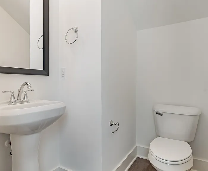 105 Huntley Dr — Photo 17