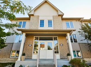 72 Petra Way #2, Whitby, ON L1R 0A3