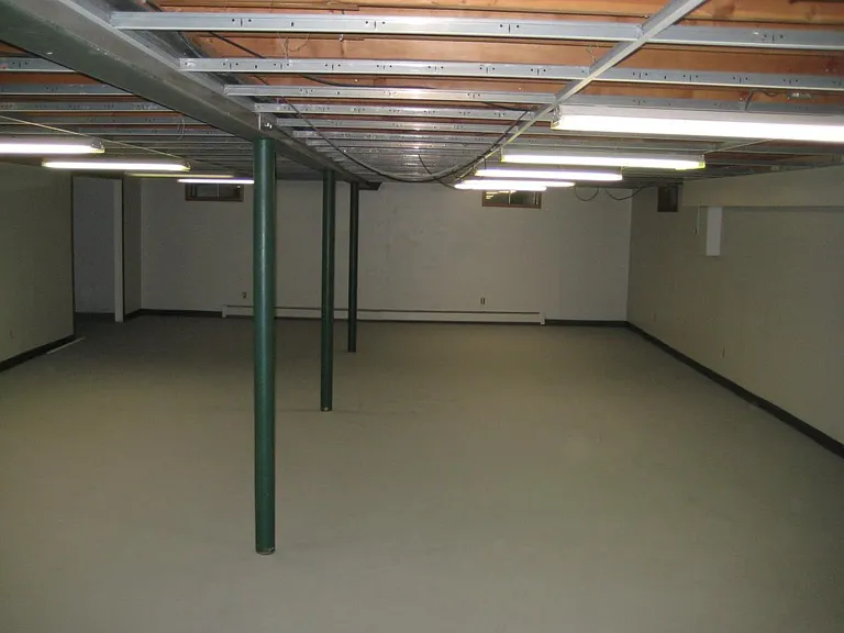 409 S Tamarack St — Photo 41