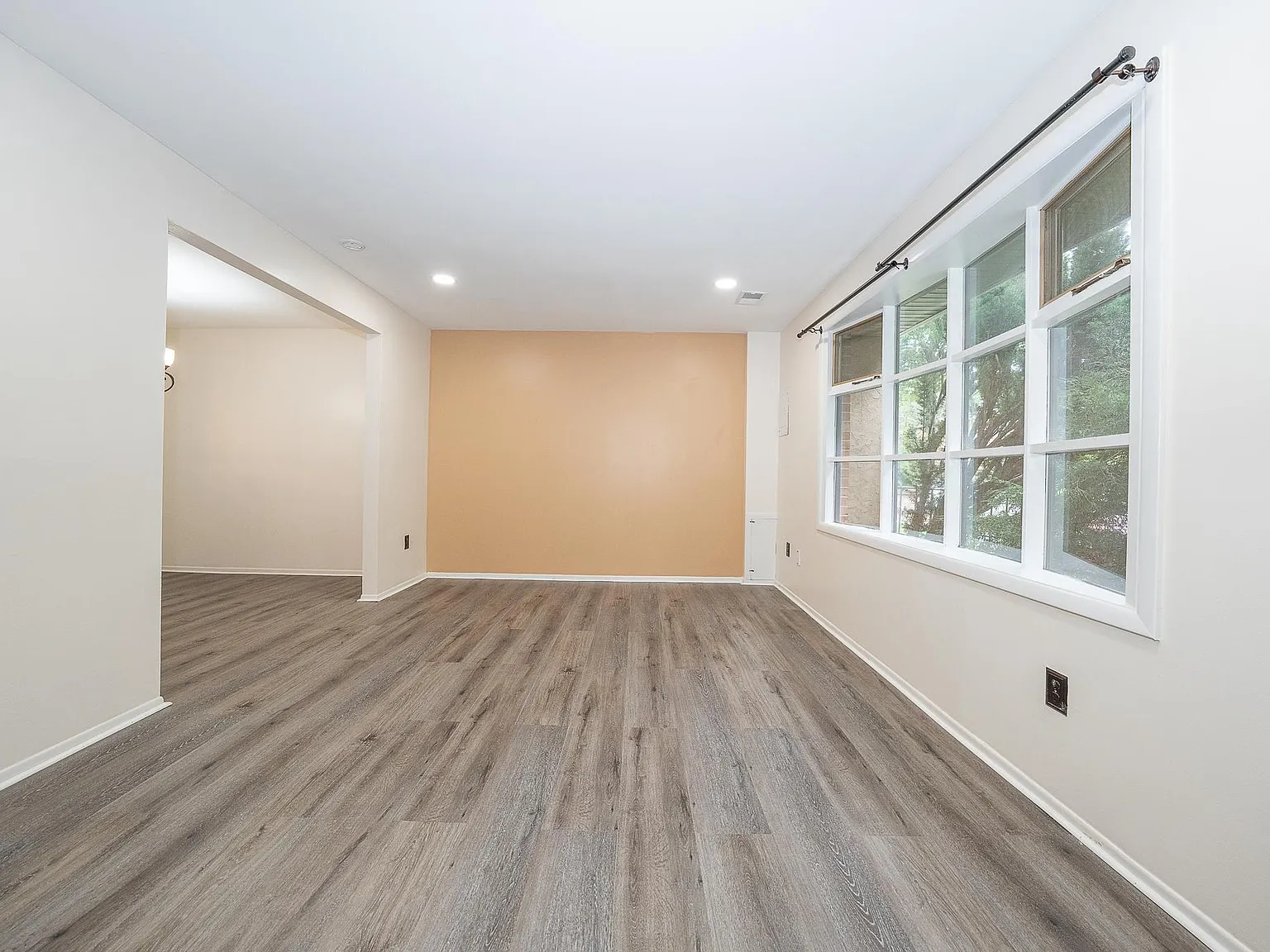 3 bed, 2.5 bath, 1500 sqft, $2,750 — Photo 4