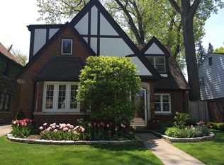 2017 Highland Ave, Wilmette, IL 60091