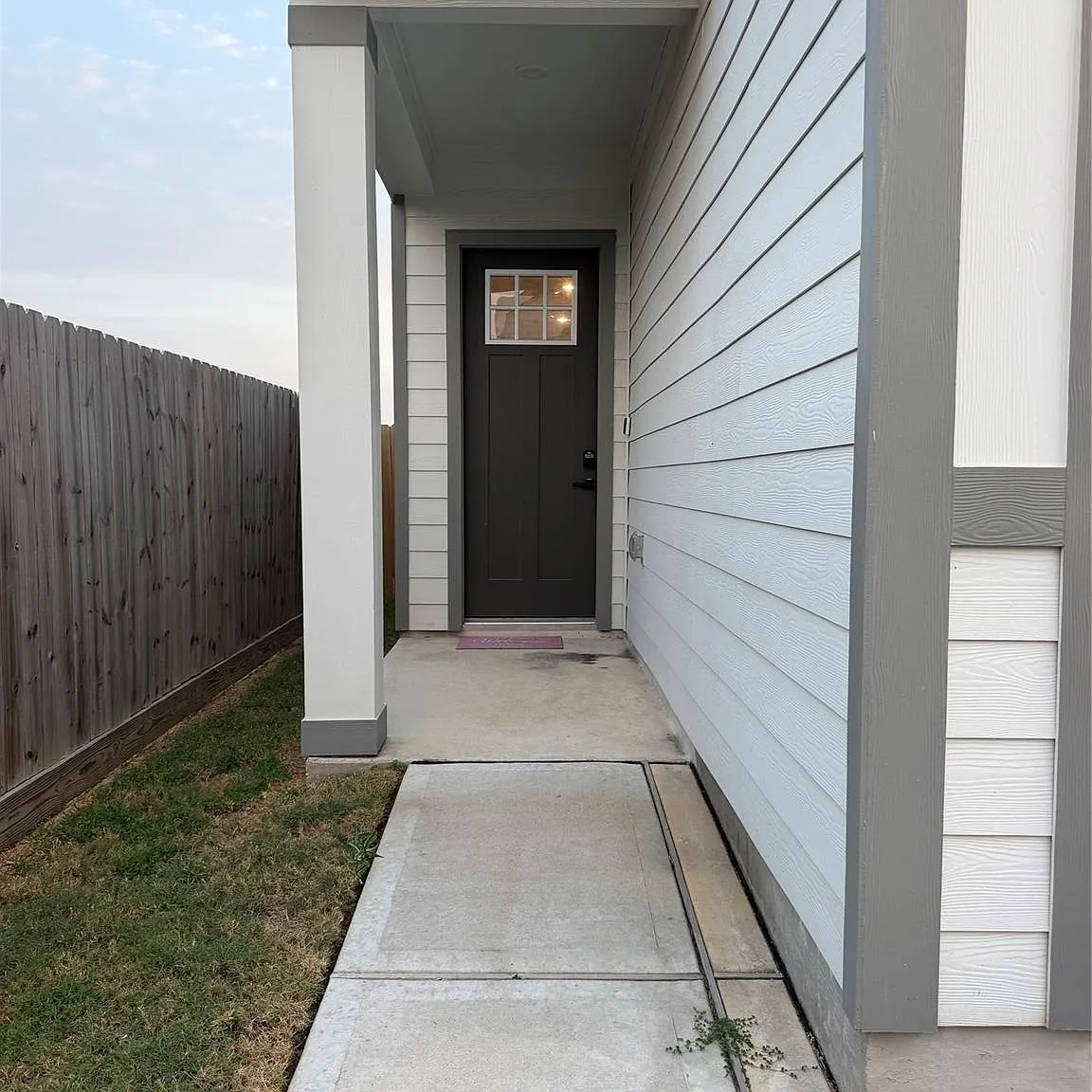 3 bed, 2.5 bath, 1591 sqft, $2,500 — Photo 1