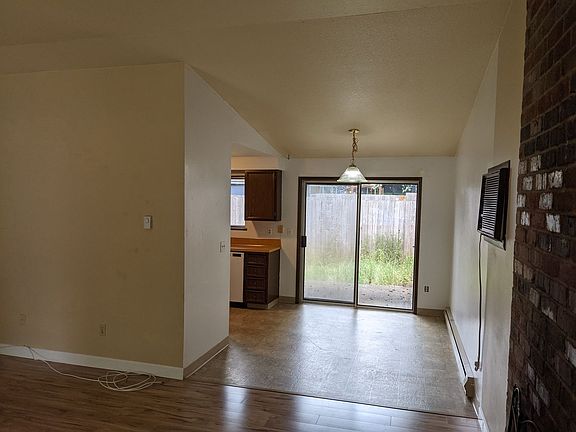 3rd image of 39560 Gary St APT 24
