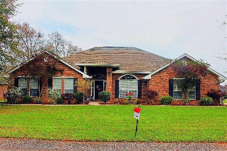 1st image of 9426 Lake Woods Ct