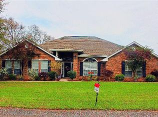 9426 Lake Woods Ct, Semmes, AL 36575
