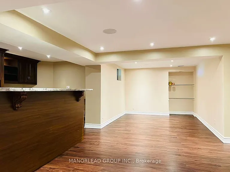 42 Metropolitan Cres — Photo 26