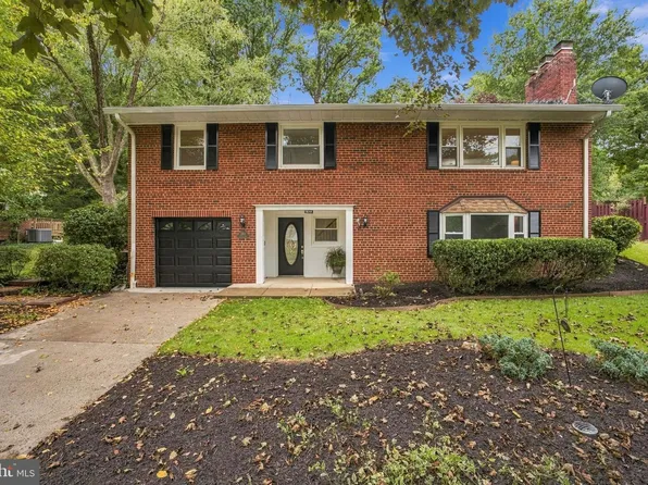 5918 Lowell Ave, Alexandria, VA 22312