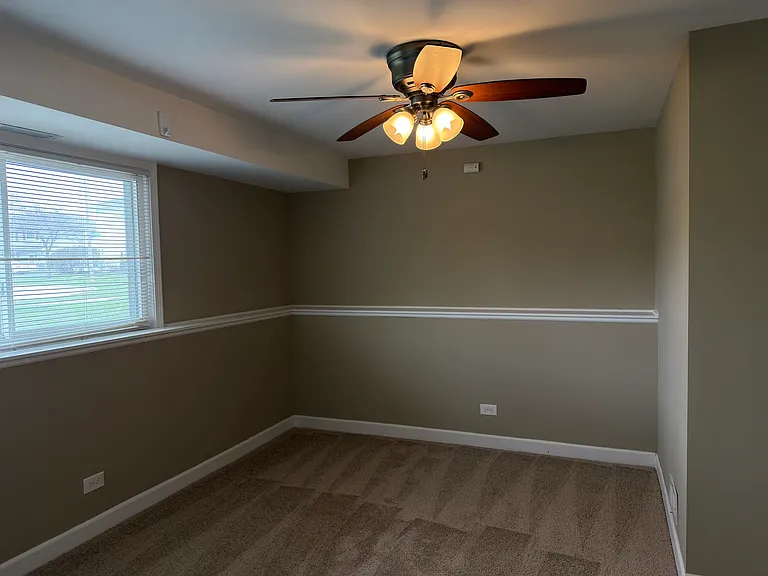 29W523 Winchester Cir S #1 — Photo 10