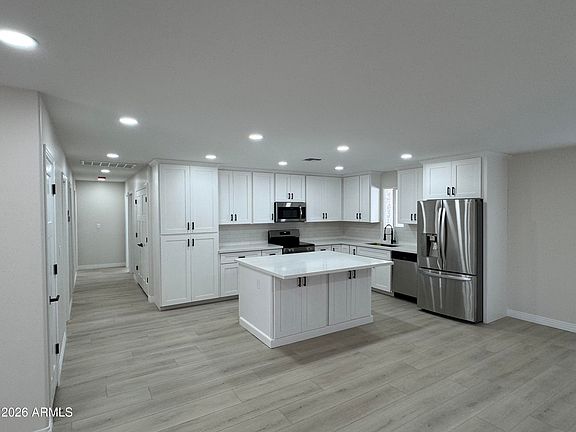 2nd image of 18212 N 43RD Place