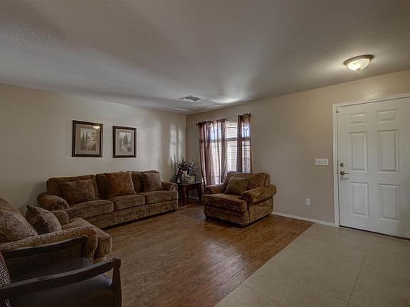 4th image of 2136 N Wildflower Ln