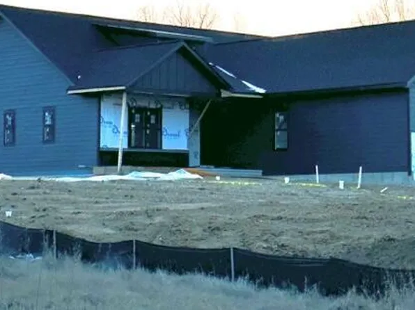 Lt25 Leasure COURT, East Troy, WI 53120