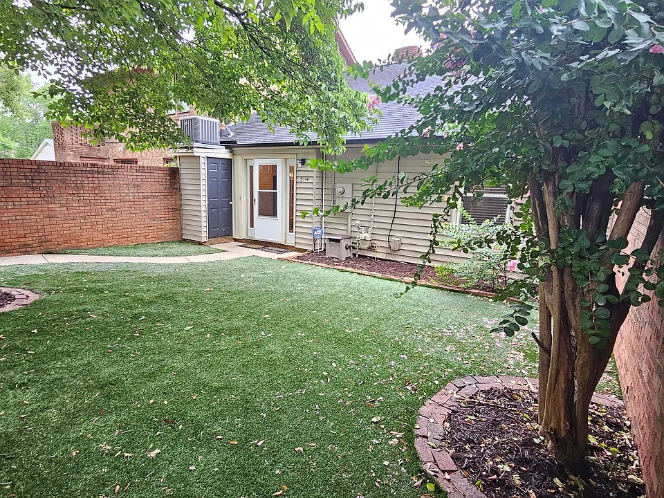 91 Edgemont Ave #4