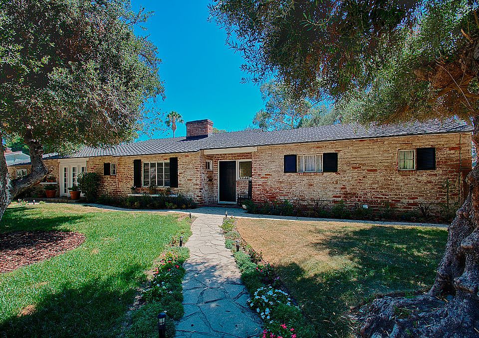 1st image of 1522 W Valleyheart Dr