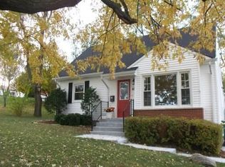 420 Julia St, Lemont, IL 60439