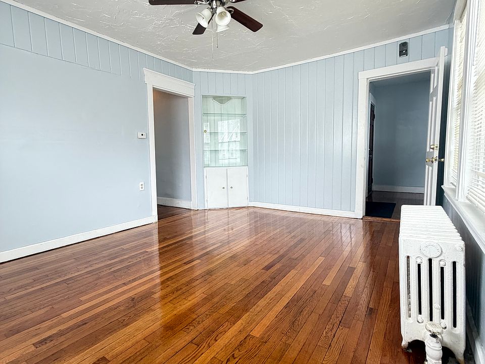 1st image of 15 Avila Rd #15