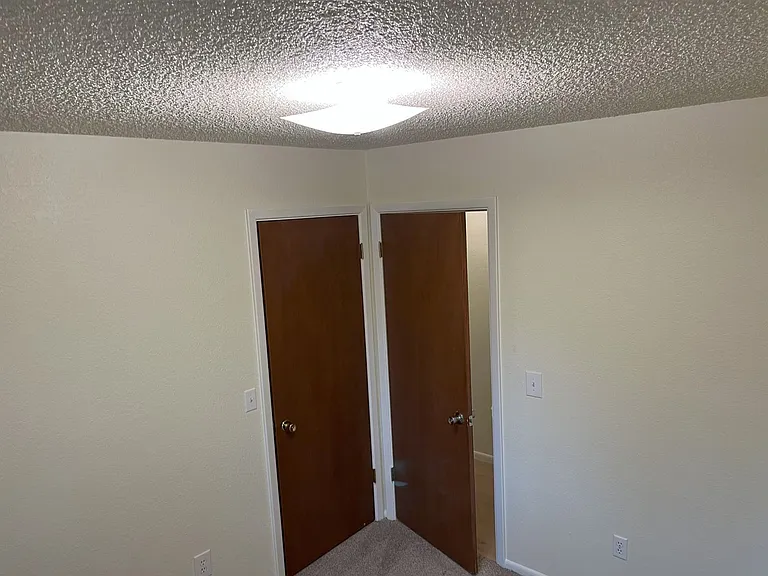 16 & 18 Hilltop Rd — Photo 12