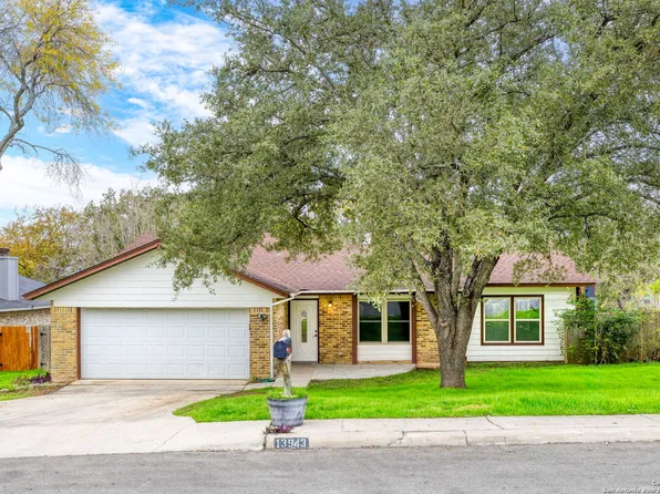 13943 S VILLAGE DR, San Antonio, TX 78249