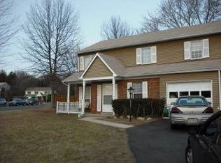 13705 Palm Rd, Woodbridge, VA 22193