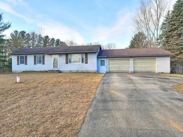 1761 Carlisle Rd, Traverse City, MI 49696