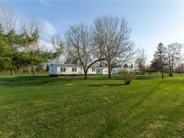16548 Star School House Rd, Dexter, NY 13634