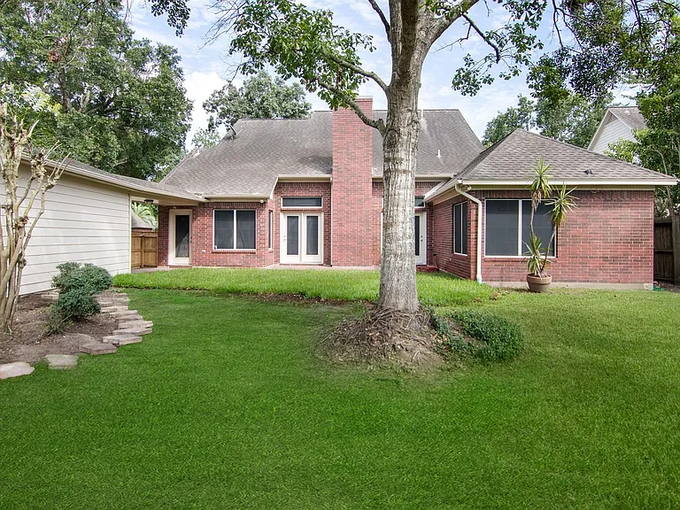 15118 Greenleaf Ln — Photo 31