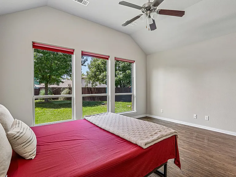 1828 Houghton Dr — Photo 39