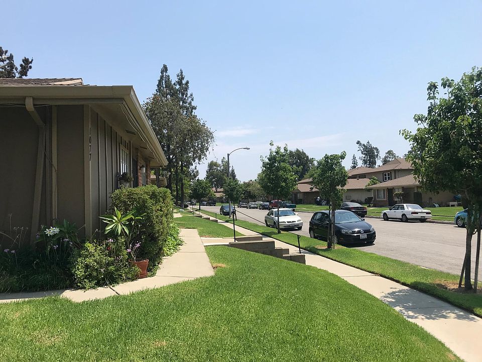 1st image of 1077 W Calle Del Sol APT 3