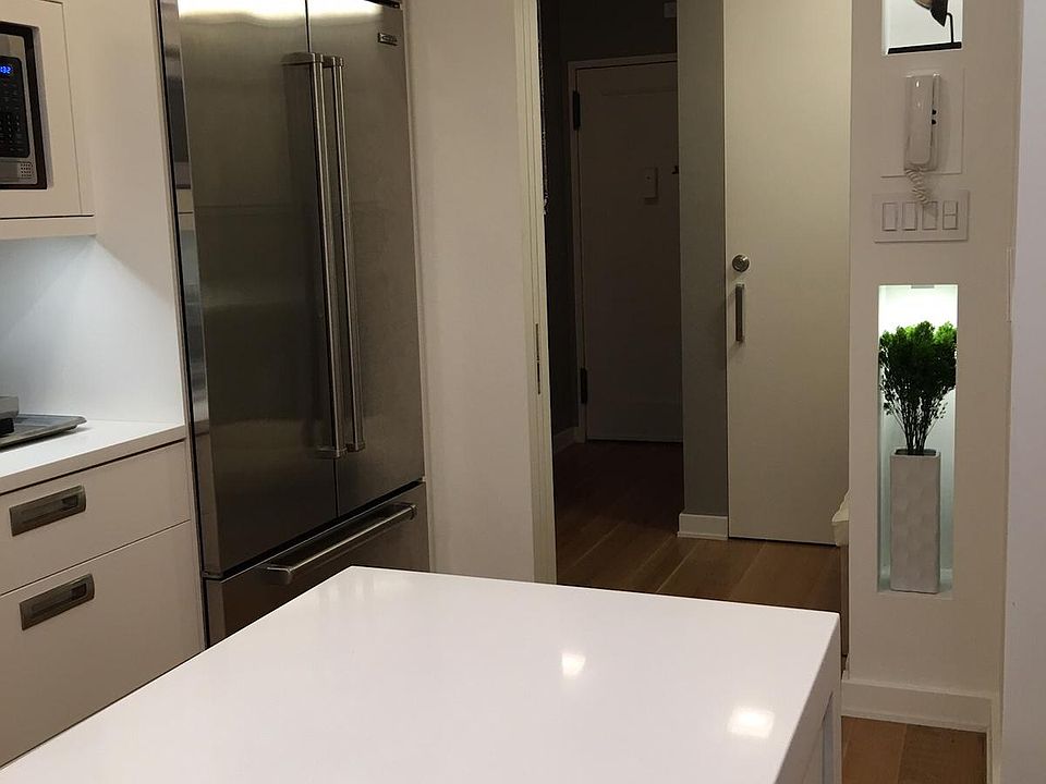 1st image of 210-218 W 19th St APT 1J