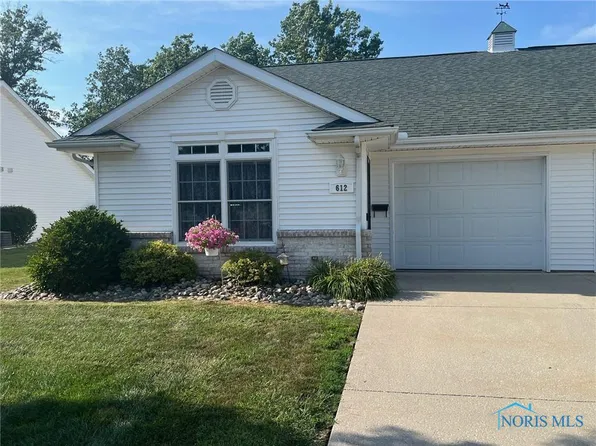 612 Briarheath Dr, Defiance, OH 43512