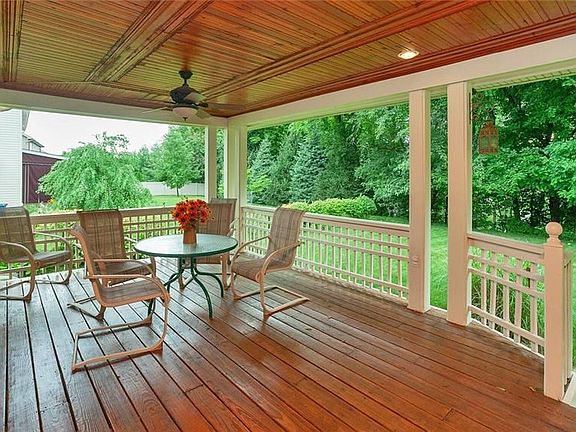 3rd image of 613 Rockland Dr