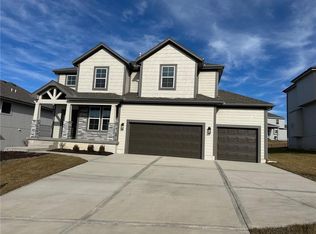 2696 W Park St, Olathe, KS 66061