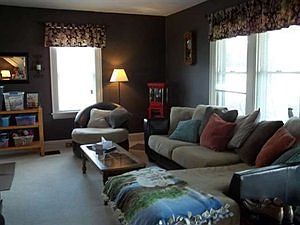 3rd image of 375 Rosemont Ave