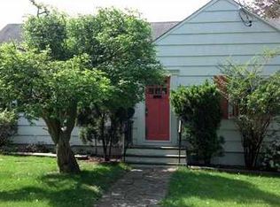 206 Maple Ave, Metuchen, NJ 08840