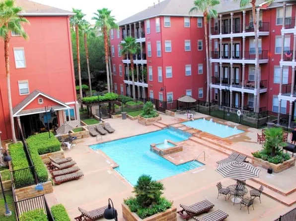 2400 McCue Rd APT 450, Houston, TX 77056