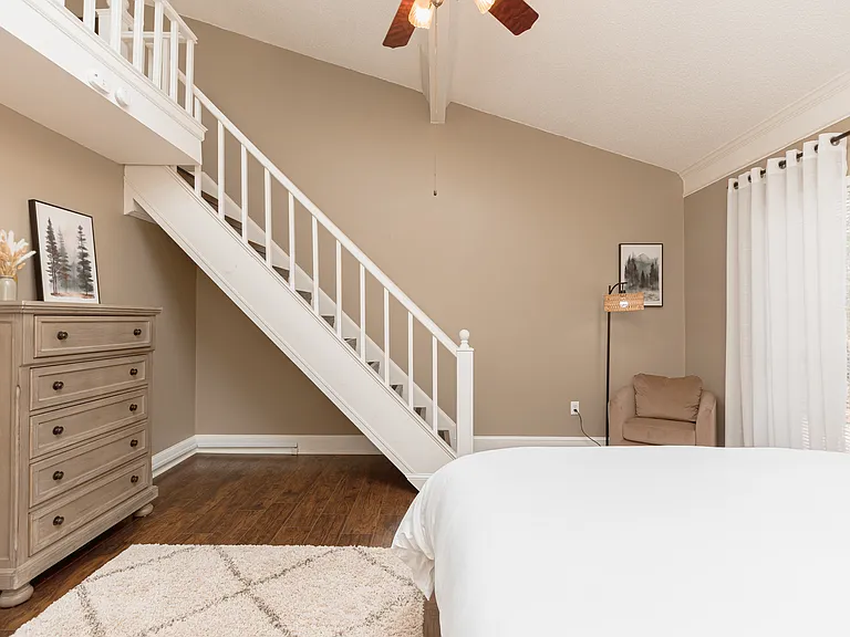 332 Hunt Rd — Photo 54