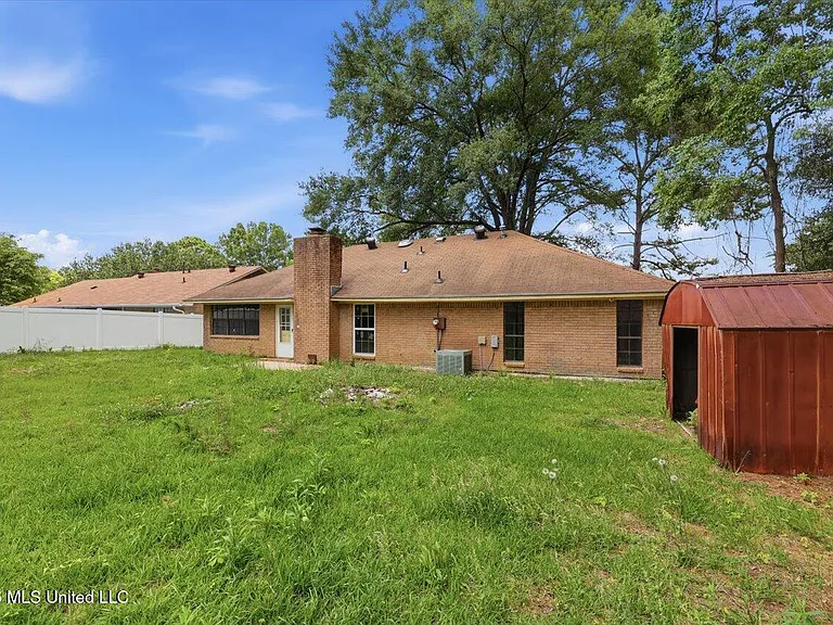 225 Walnut Ridge St — Photo 25