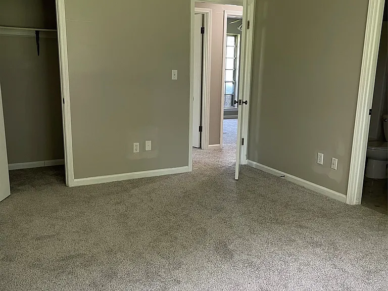 518 W Wilding Dr — Photo 11