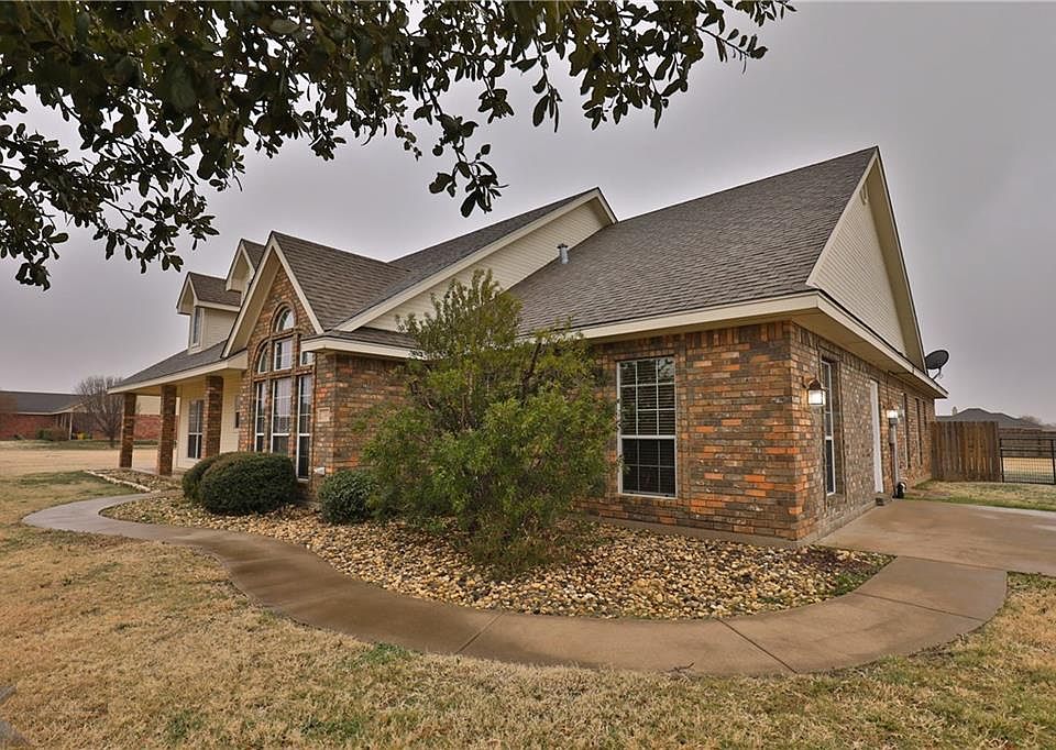 1st image of 249 Tweetie Pie Ln