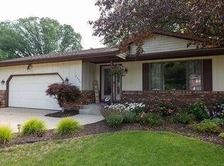 5095 Pine Ridge Dr, Muskegon, MI 49441