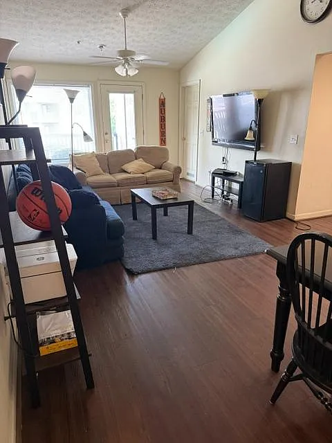 1114 S College St - Unit 1303 — Photo 2