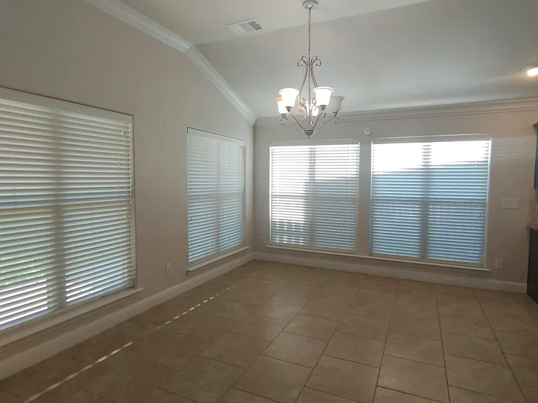 8901 Witmer Ct — Photo 8