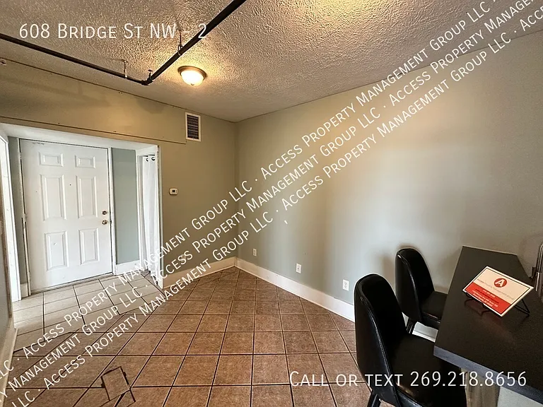 608 Bridge St NW #2 — Photo 4
