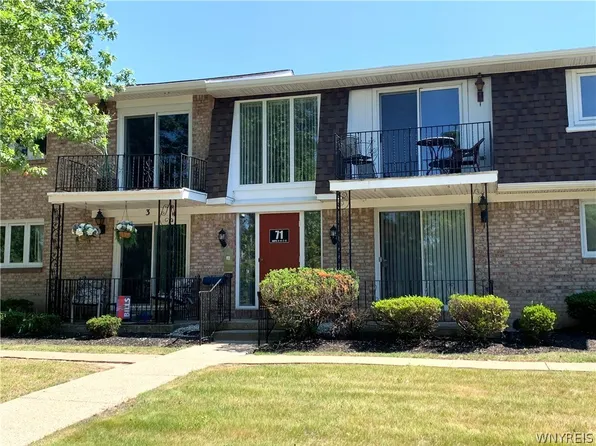 71 Georgian Ln APT 7, Buffalo, NY 14221