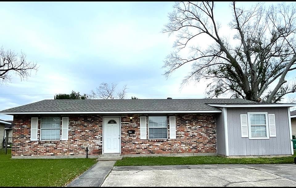 1st image of 313 Arlington Dr