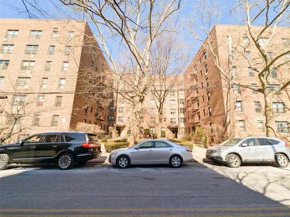 140-33 34 Avenue #4C, Flushing, NY 11354