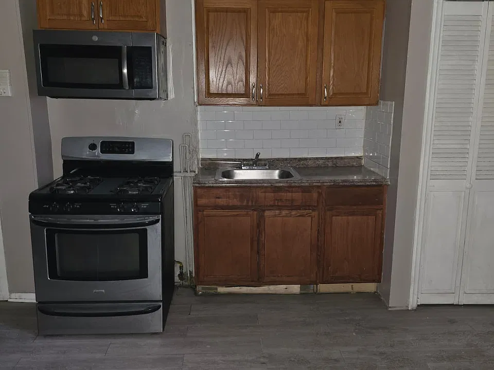 3809 Palisade Ave #2AA