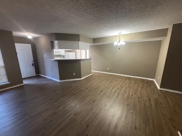 5025 Winder Ct, North Richland Hills, TX